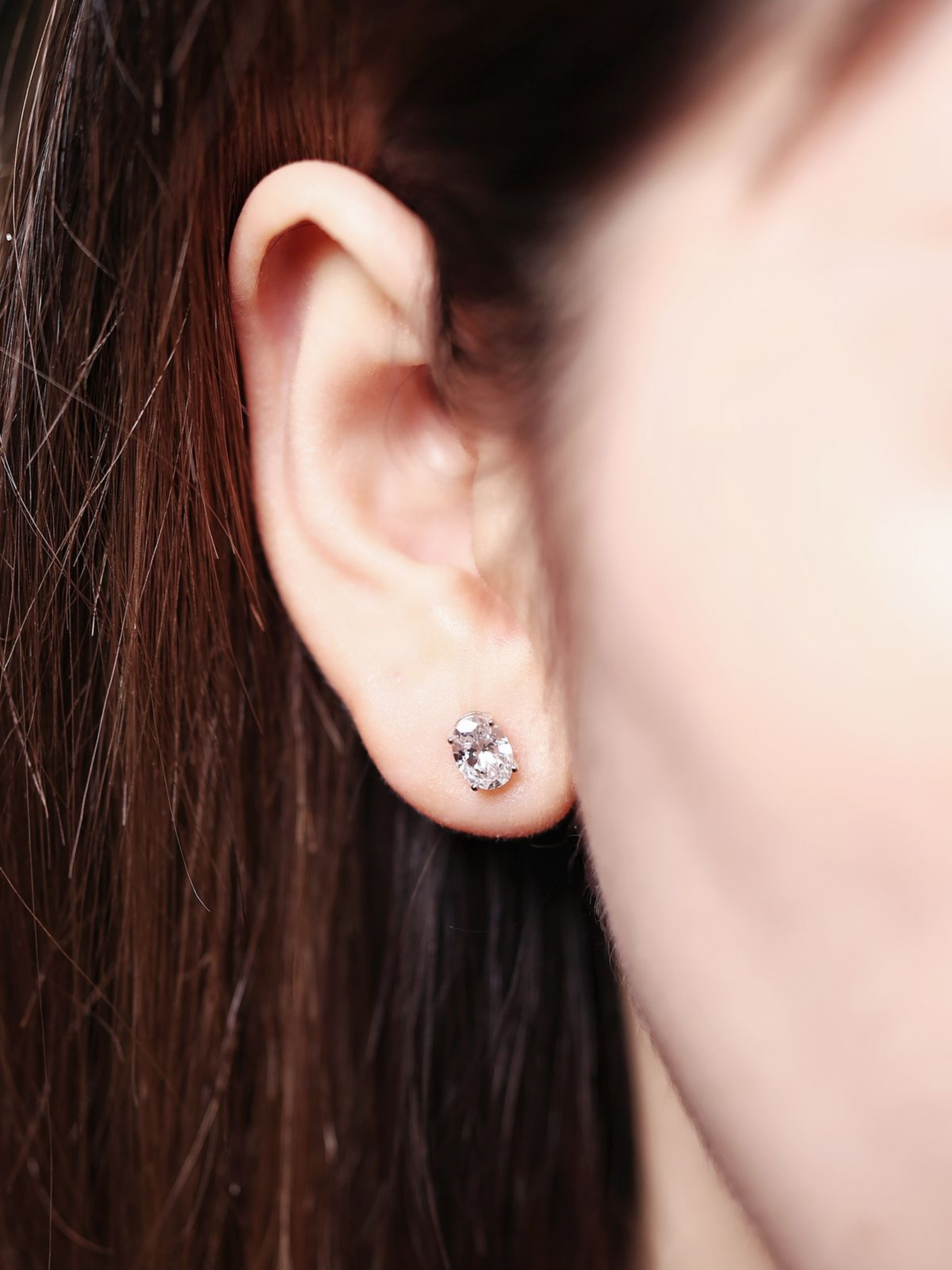 Cerea Oval Stud Earrings