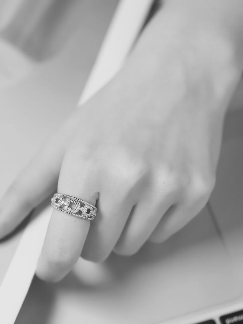 Charline Cuban Ring