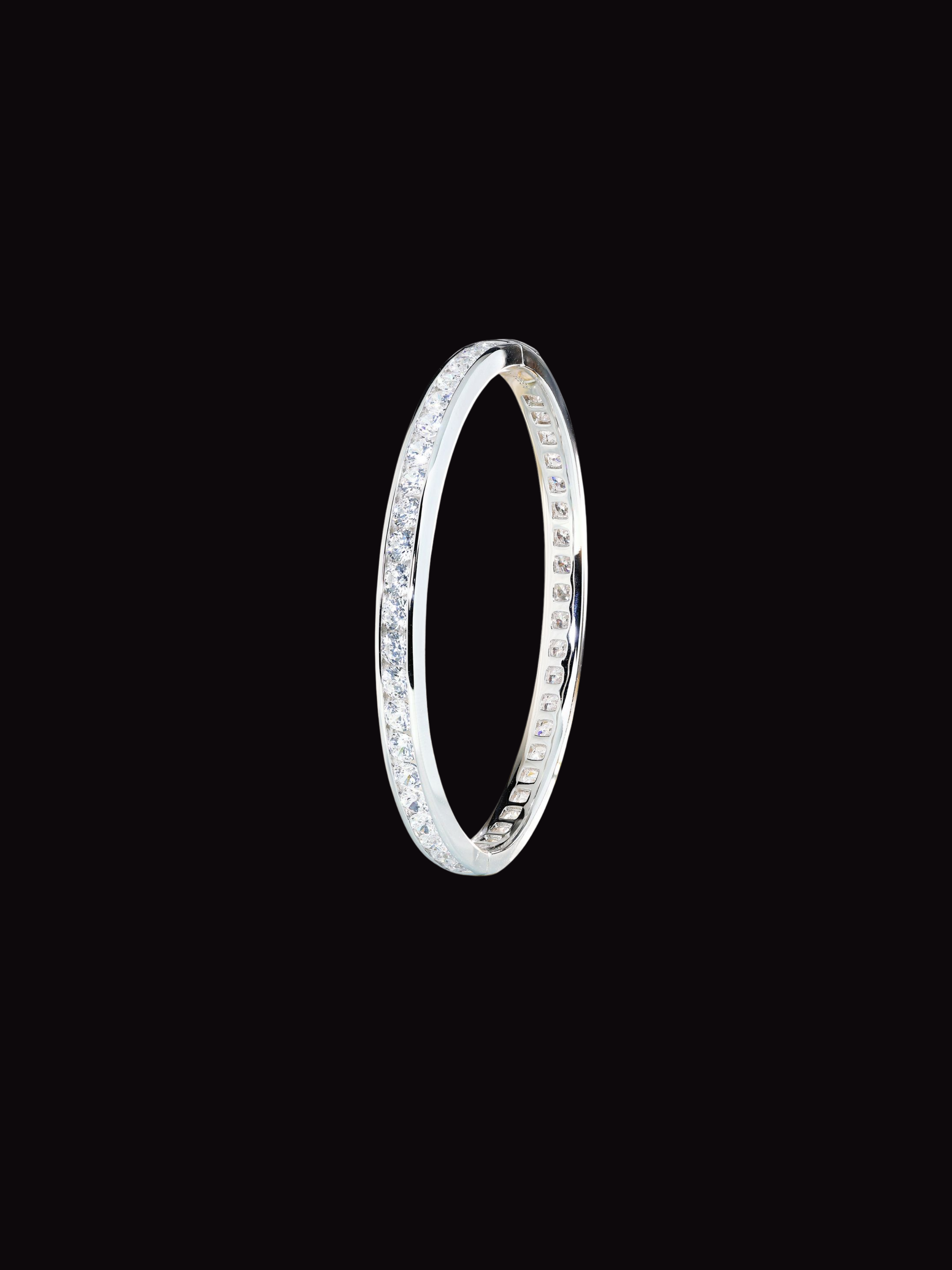 Joyce Bangle