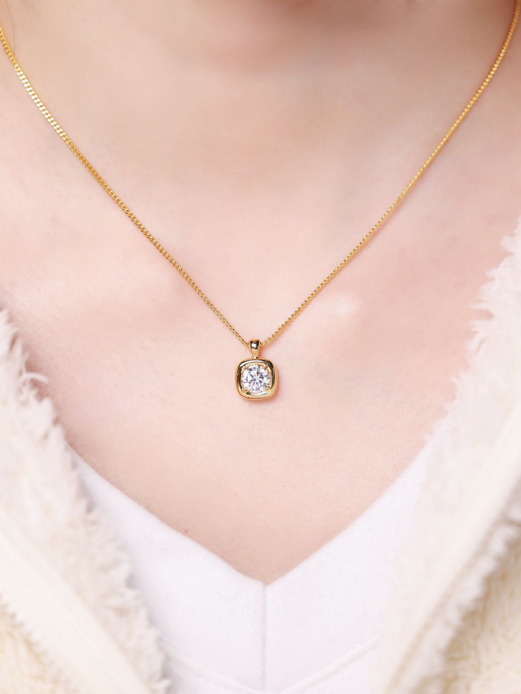 Robinson Necklace