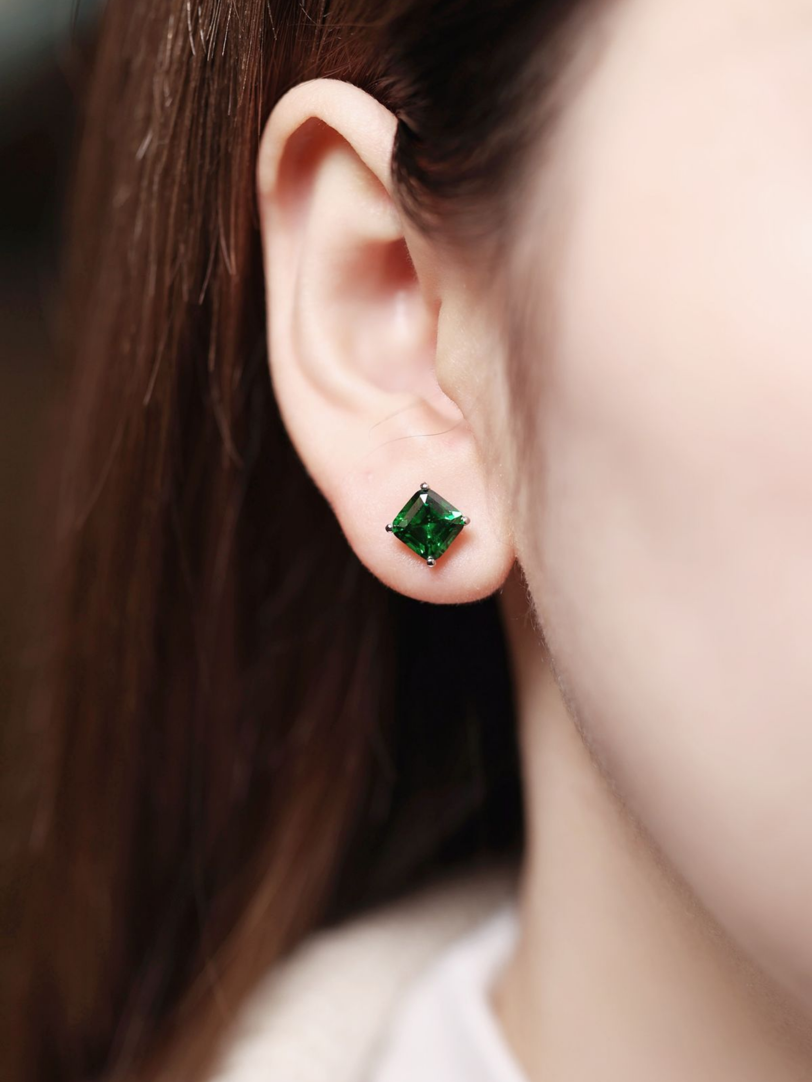 Emmia Emerald Stud Earrings