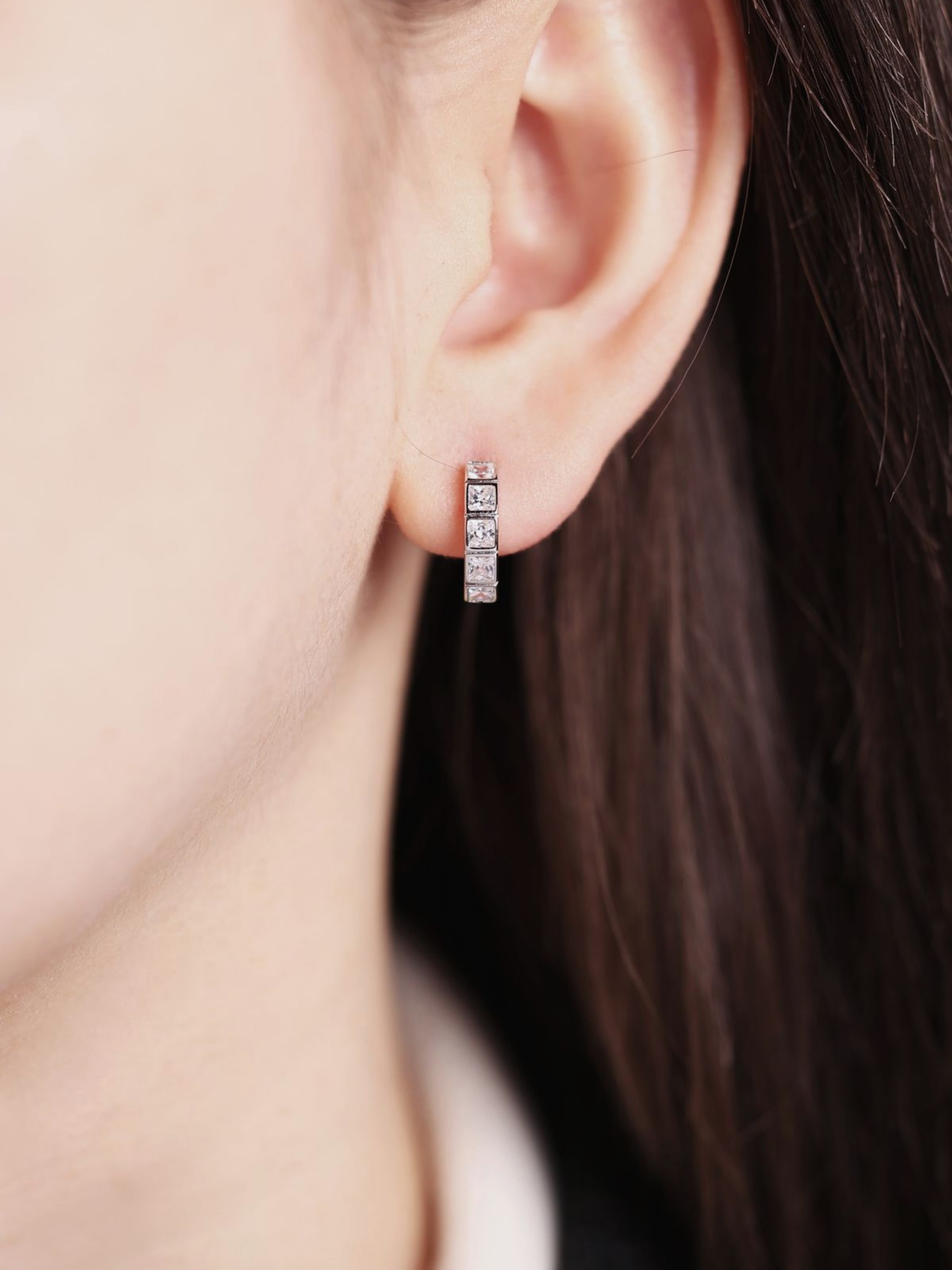 Velextra Hoop Earrings
