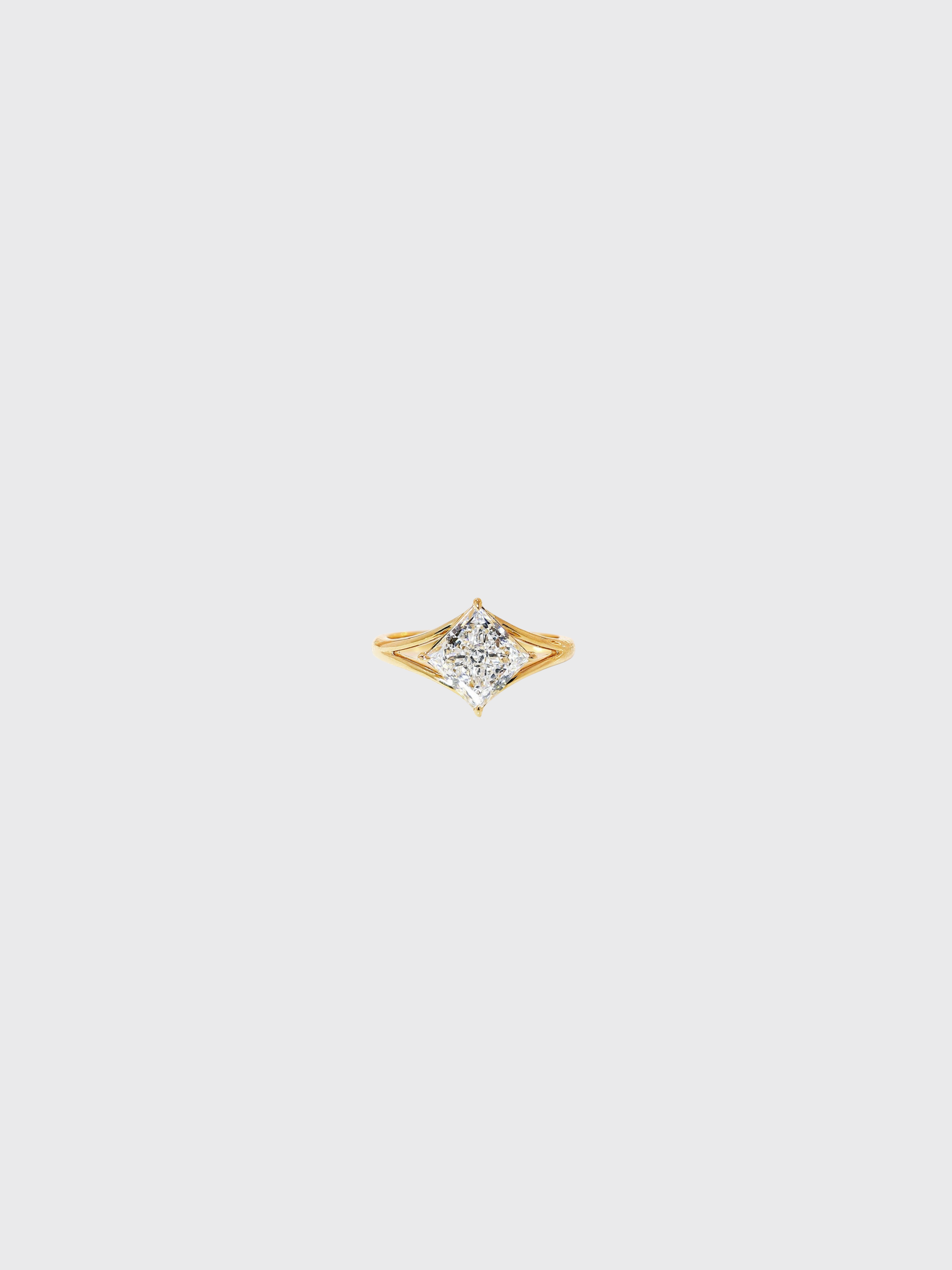 Verie Ring