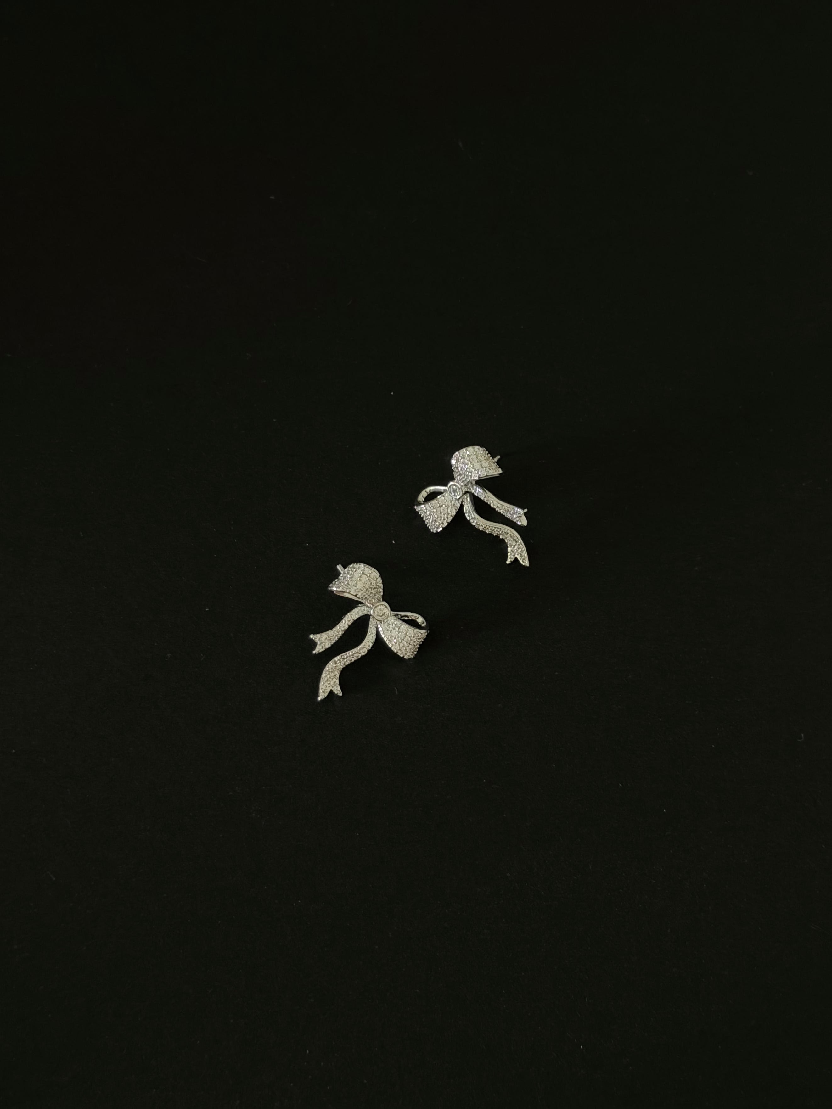 Bolina Ribbon Stud Earrings