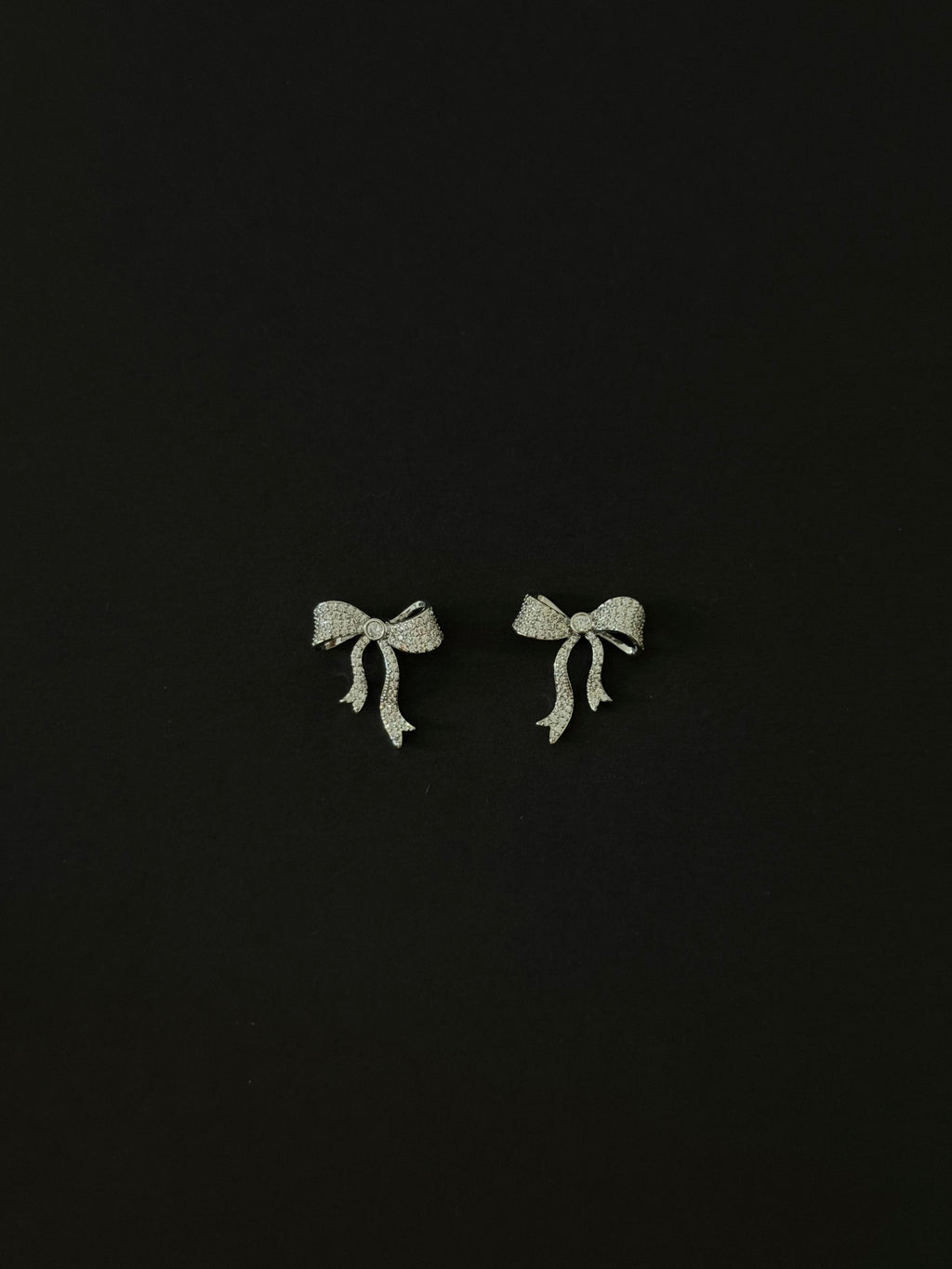 Bolina Ribbon Stud Earrings