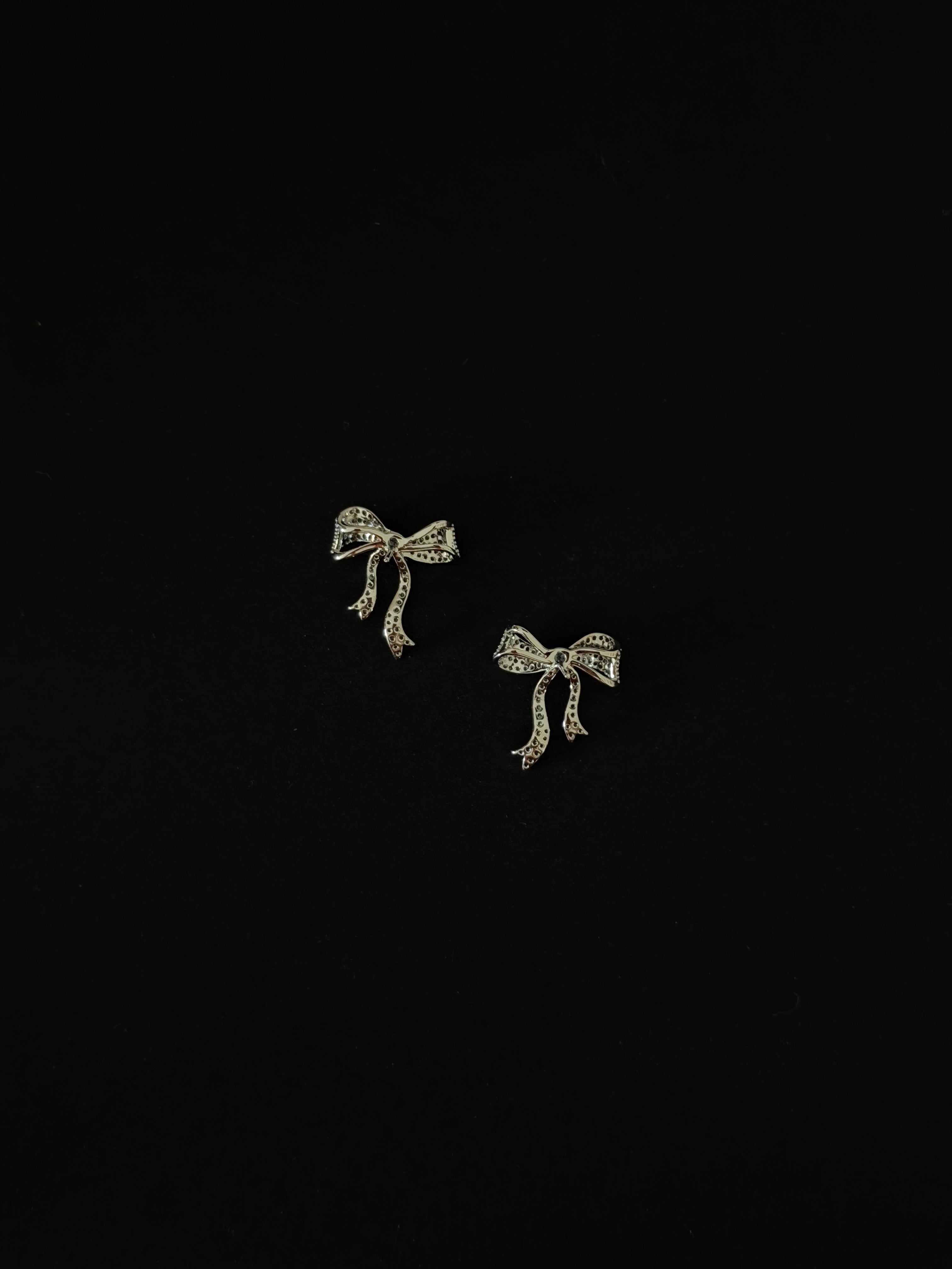 Bolina Ribbon Stud Earrings
