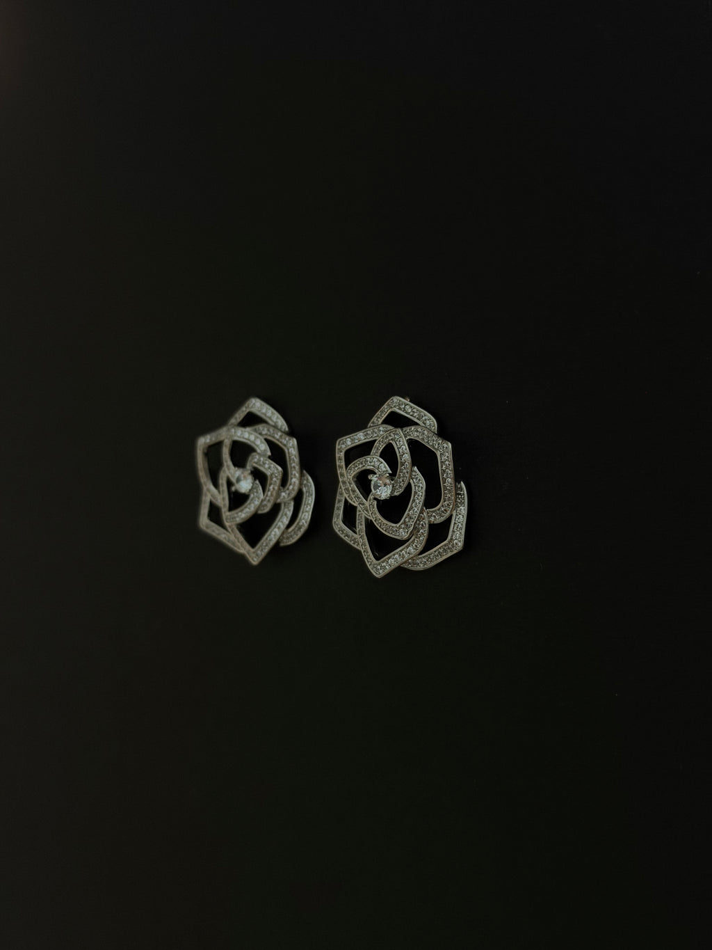 Bipo Earrings - White Gold