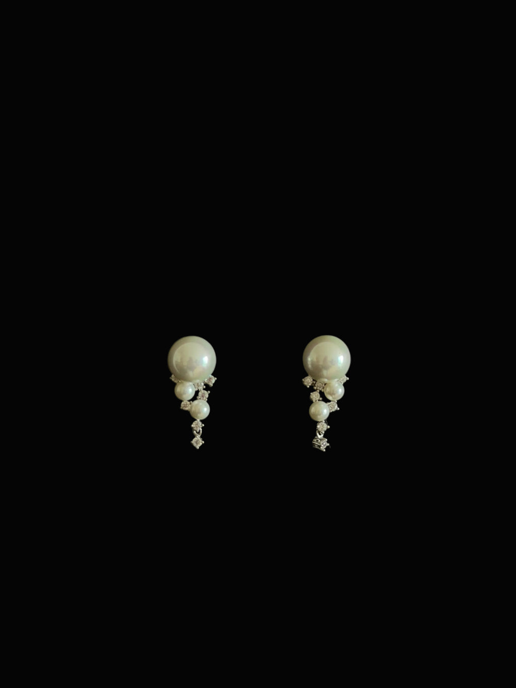 Kryz Pearl Earrings
