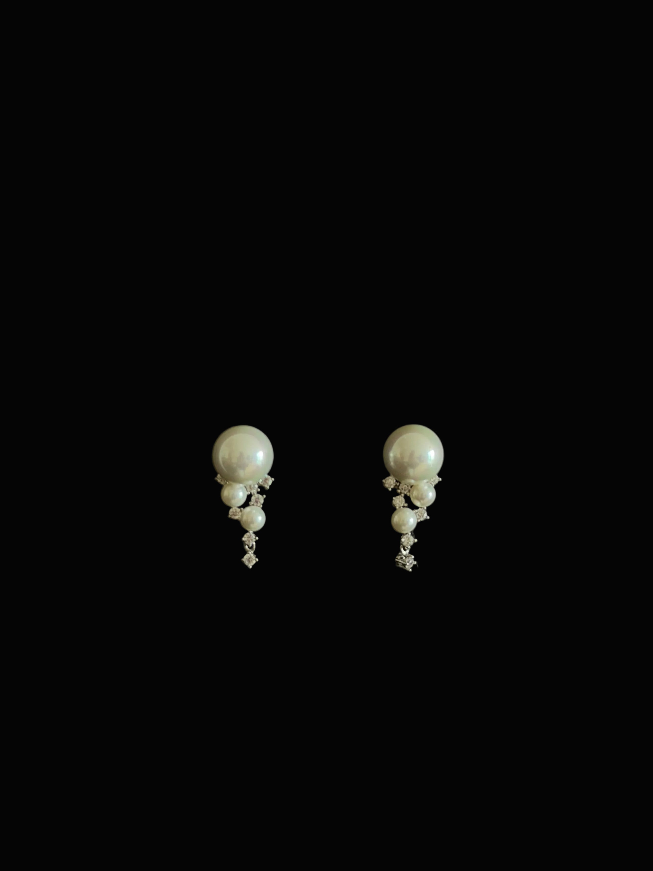 Kryz Pearl Earrings